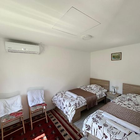 Garden Guesthouse Gjakova Ngoại thất bức ảnh