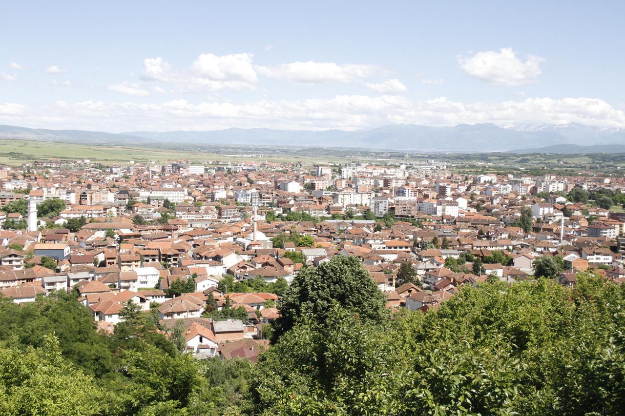 Garden Guesthouse Gjakova Ngoại thất bức ảnh